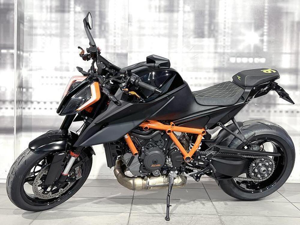KTM 1290 Super Duke R (2020) (7)