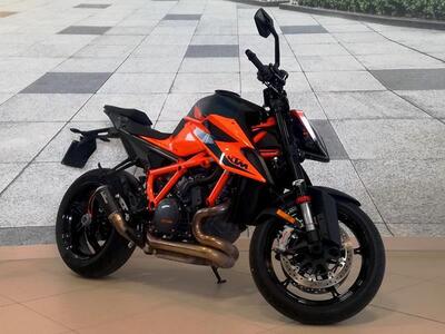 KTM 1290 Super Duke R (2021) usata