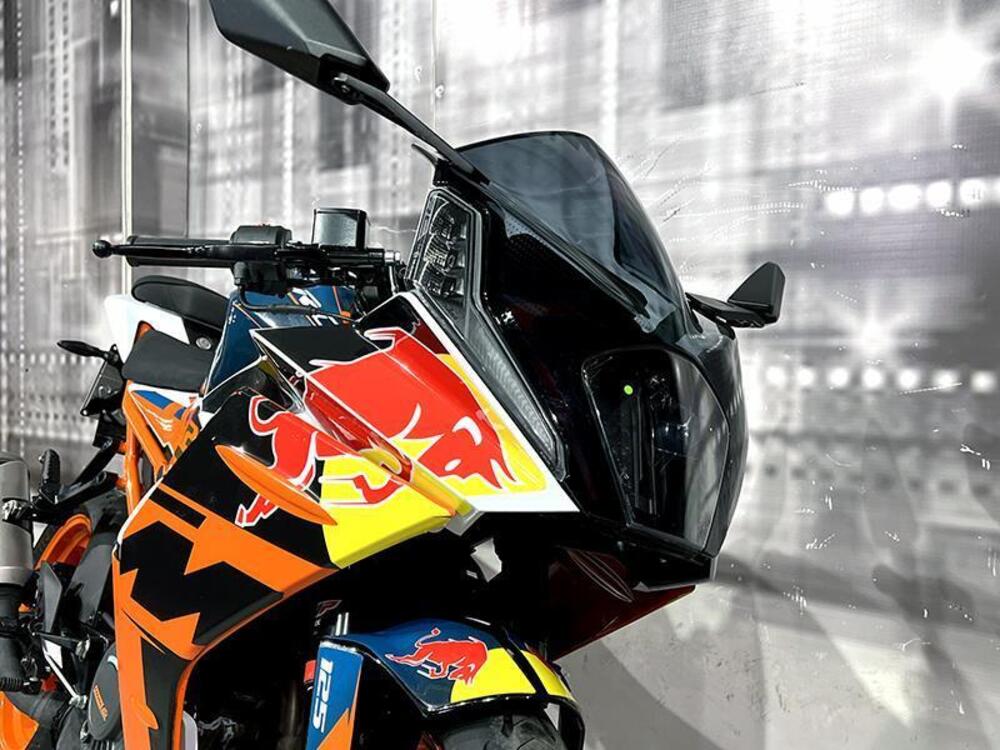 KTM RC 125 (2022 - 26) (9)