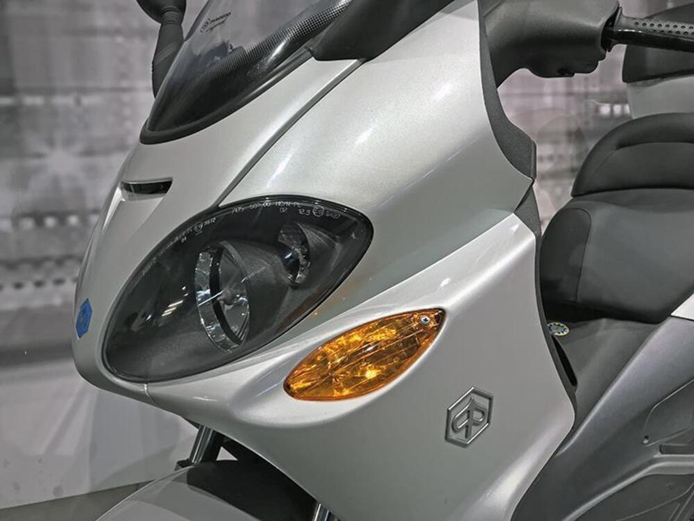 Piaggio X9 250 (2000 - 01) (8)