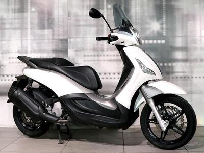 Piaggio Beverly 350 SportTouring ie (2011 - 15) usata