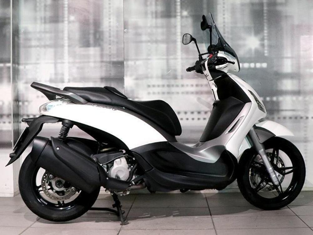 Piaggio Beverly 350 SportTouring ie (2011 - 15) (8)