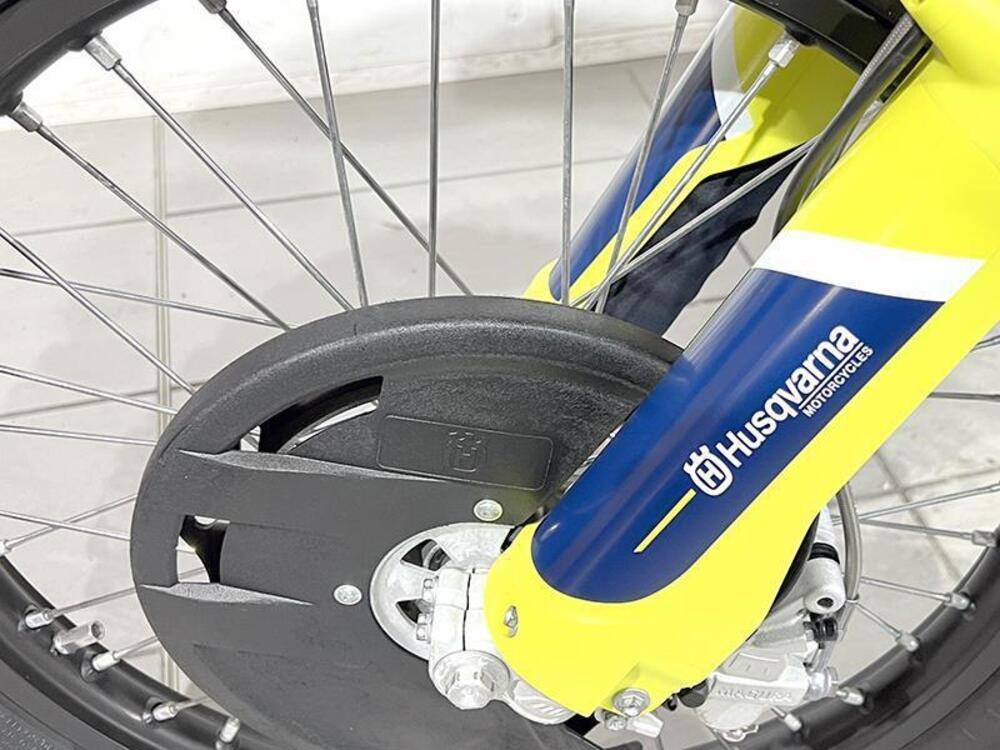 Husqvarna TE 250i (2021) (4)