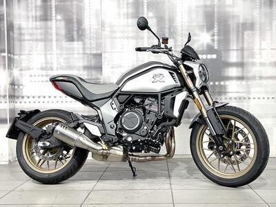 CFMOTO 700CL-X Heritage (2021 - 25) usata