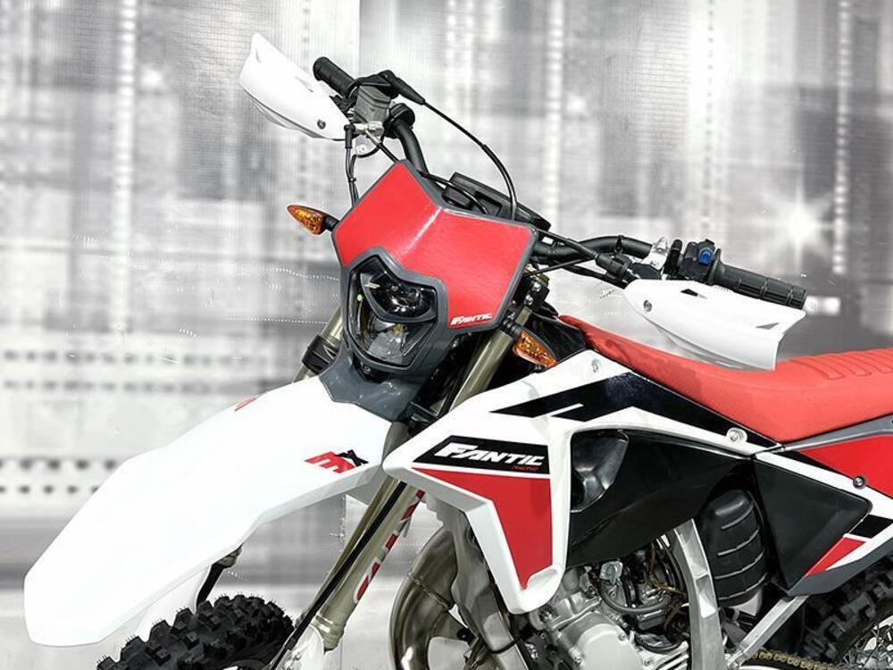 Fantic Motor XE 125 Enduro (2022) (9)