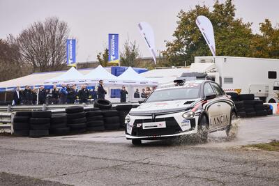 Lancia torna a vincere in Europa dopo 30 anni: la Ypsilon Rally4 HF trionfa al Barum Rally con il giovane Craig Rahill