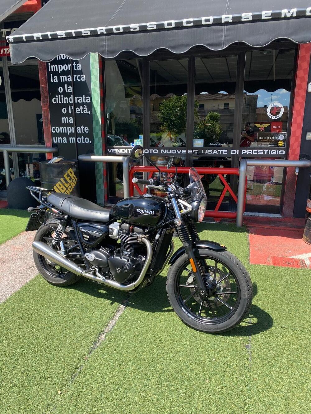 Triumph Street Twin 900 (2021 - 22) (2)