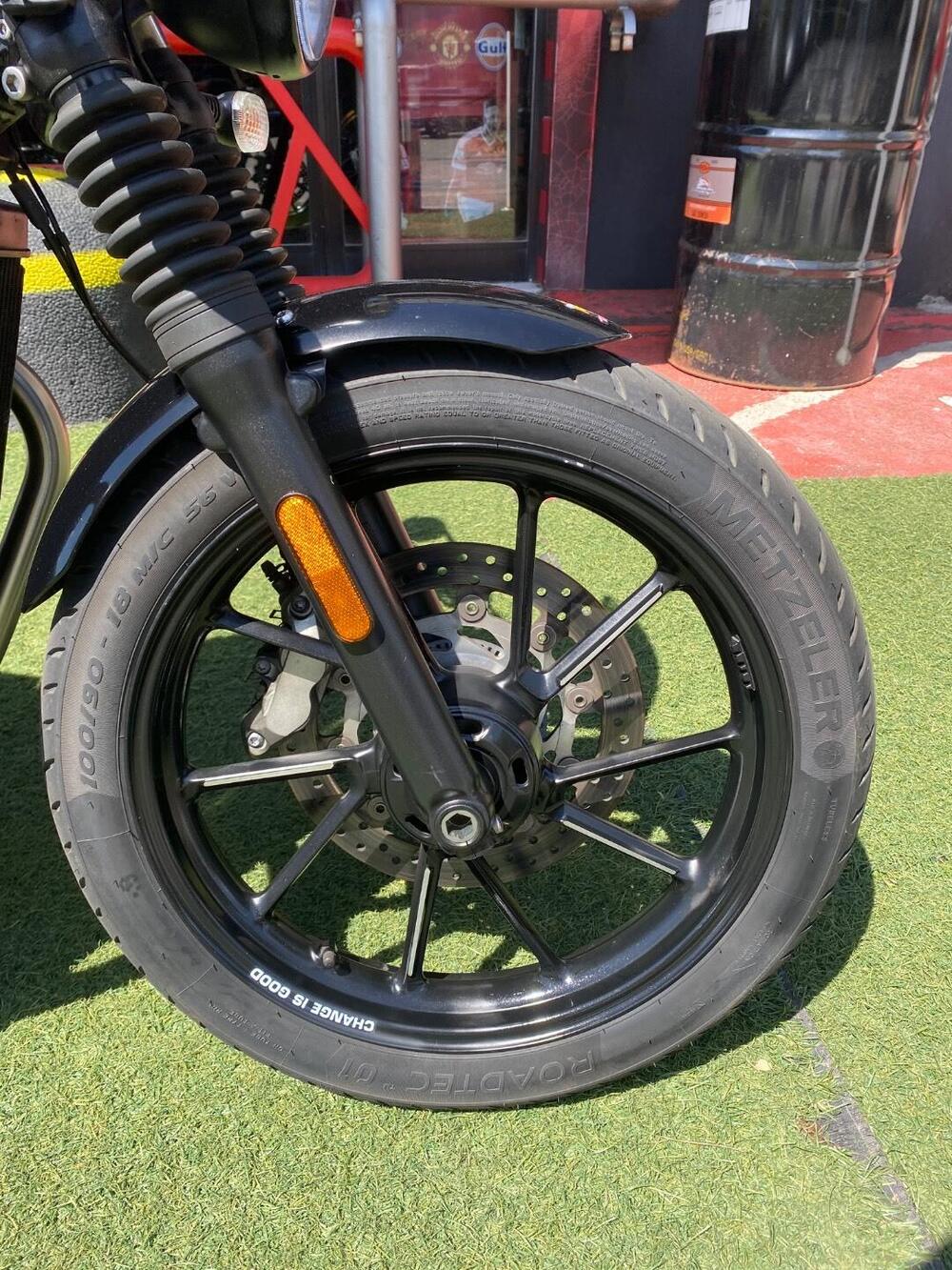 Triumph Street Twin 900 (2021 - 22) (10)