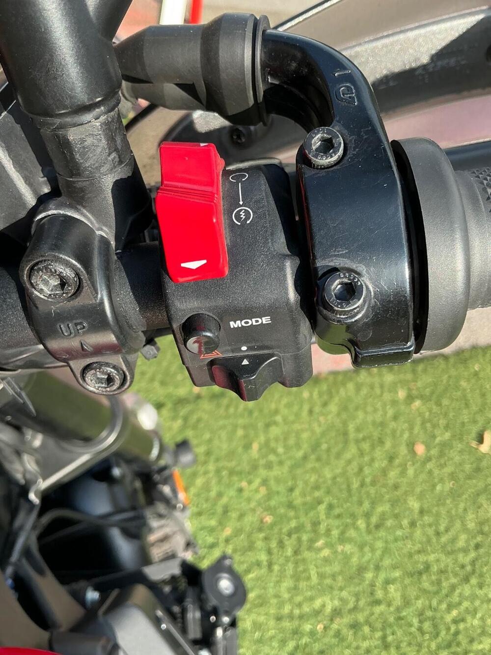 Yamaha XSR 900 ABS (2016 - 20) (17)