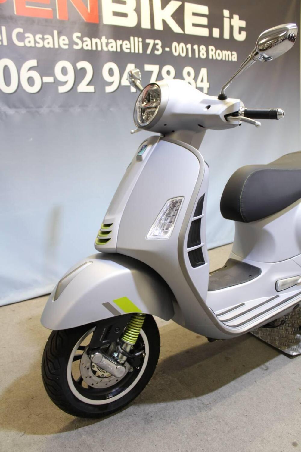Vespa GTS 300 Super Tech (2023 - 24) (15)