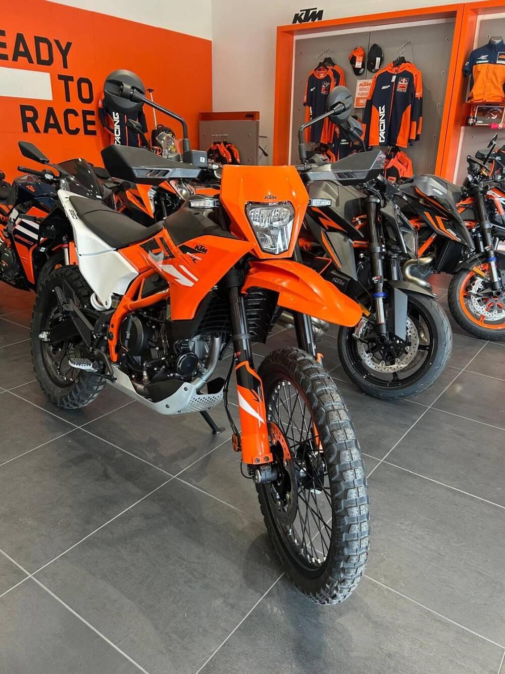 KTM 390 Enduro R (2025 - 26) (2)