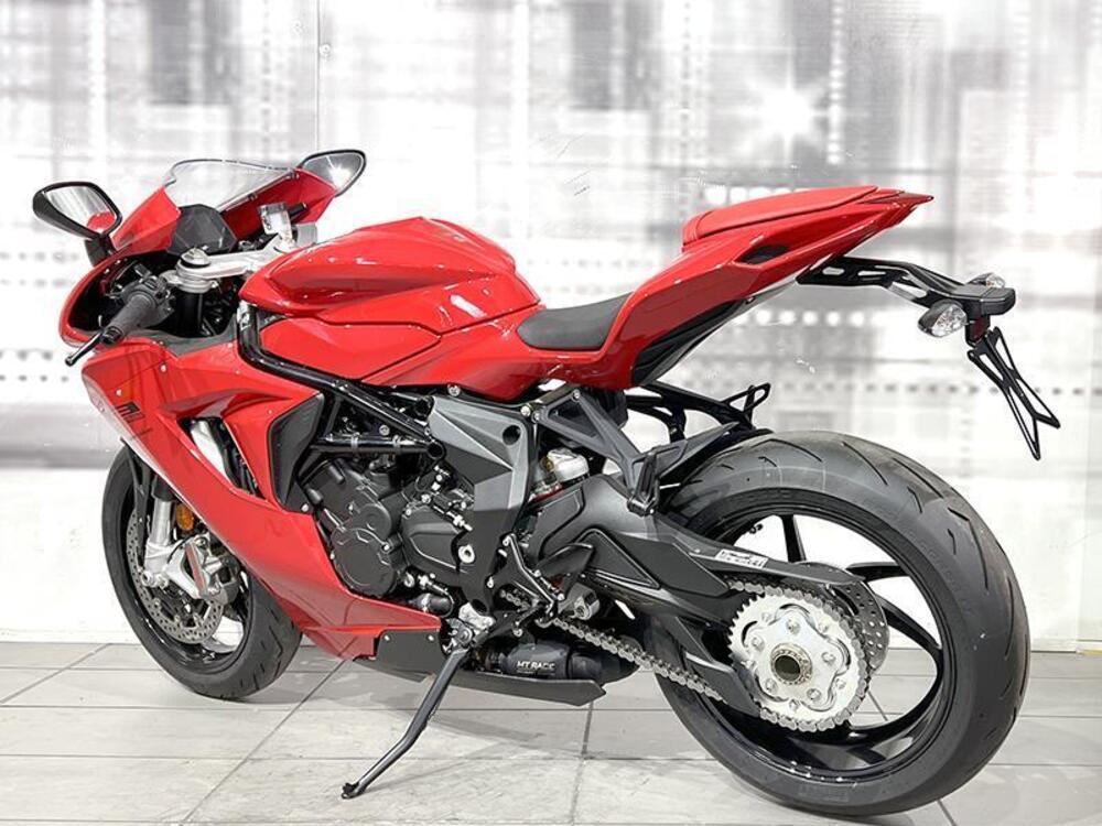 MV Agusta F3 800 Rosso (2021 - 23) (2)