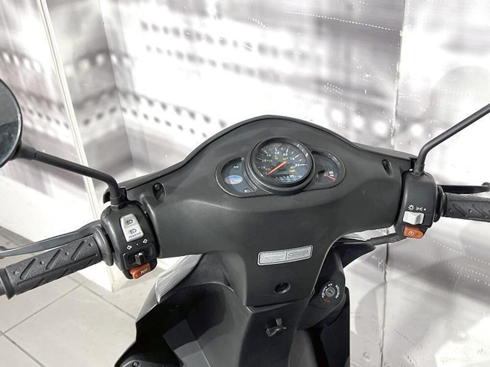 Kymco Agility 50 R10 (2007 - 14) (6)