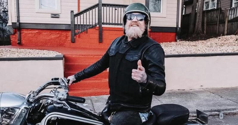 Incidente in moto per Brent Hinds: muore ex chitarrista, cantante e cofondatore dei Mastodon