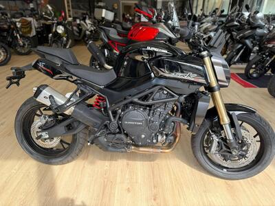 QJ Motor SRK 900 (2025) nuova