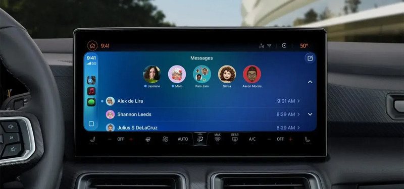 Apple CarPlay si rinnova: con iOS 26 arrivano le Live Activities. Info su viaggi, sport e consegne direttamente dal cruscotto