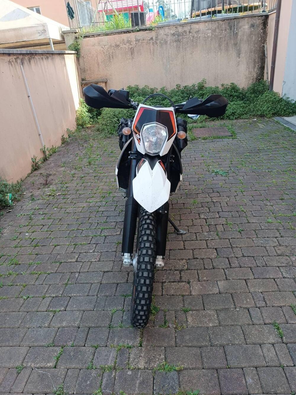 KTM 690 Enduro R (2012 - 17) (2)