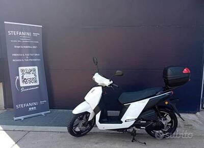 Peugeot Tweet 125 FL Allure (2023 - 25) nuova