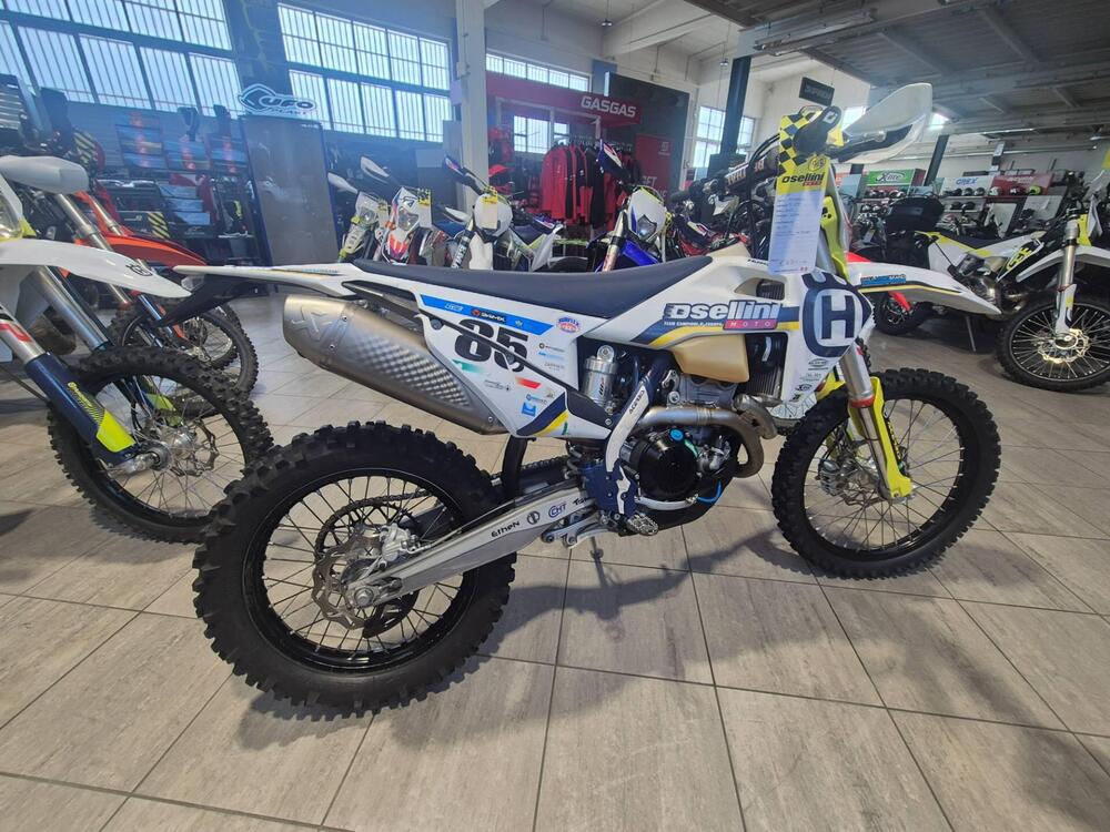 Husqvarna FE 250 (2022) (2)