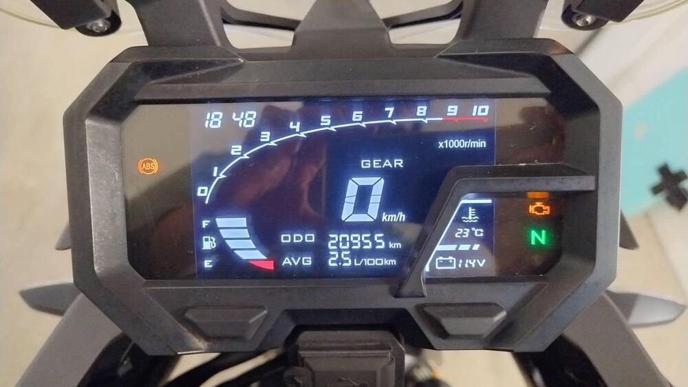 Voge Valico 300DS (2020) (11)