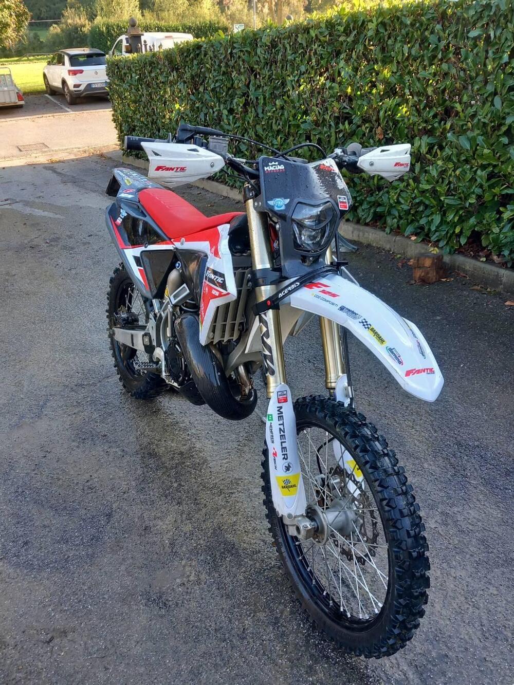 Fantic Motor XE 125 Enduro (2022) (4)