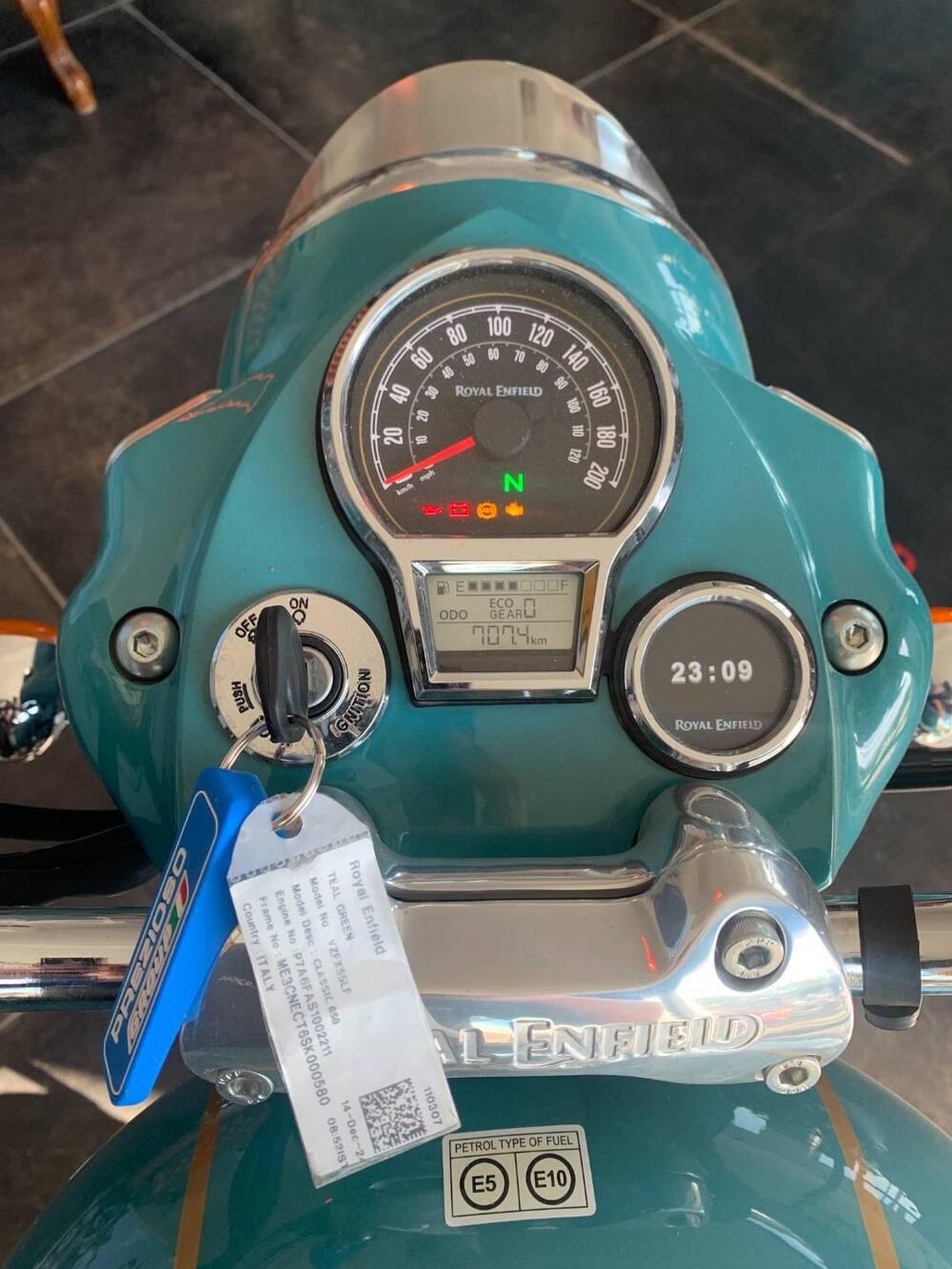 Royal Enfield Classic 650 (2025 - 26) (7)