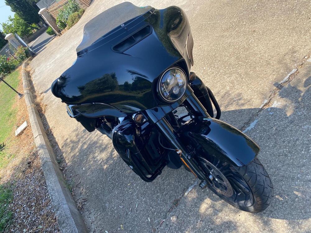 Harley-Davidson 107 Street Glide Special (2017 - 19) - FLHXS (4)