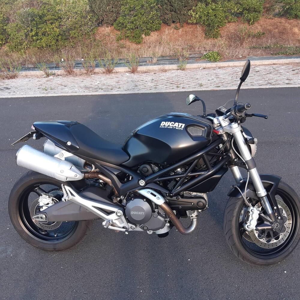 Ducati Monster 696 Plus (2007 - 14) (4)