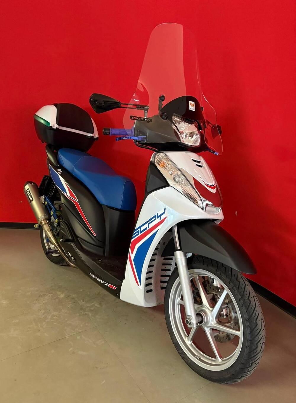 Honda SH 300 i (2011 - 14) (2)