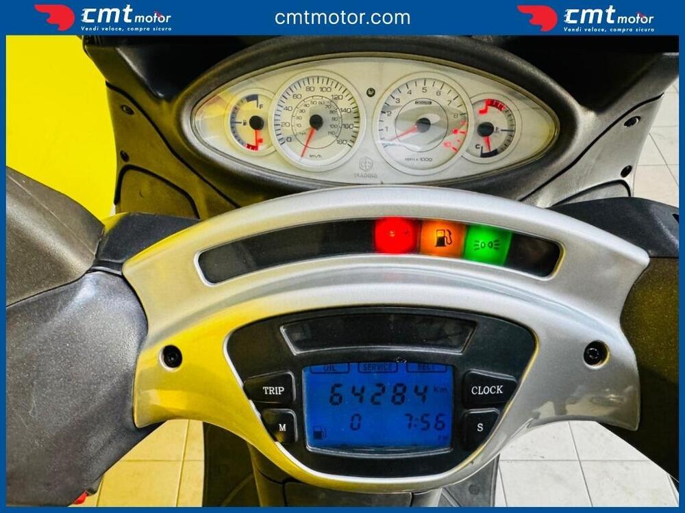 Piaggio X9 500 Evolution (5)