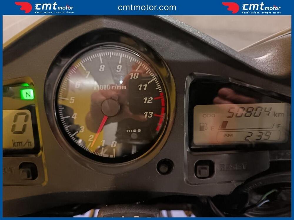 Honda VFR 800 (2002 - 05) (5)