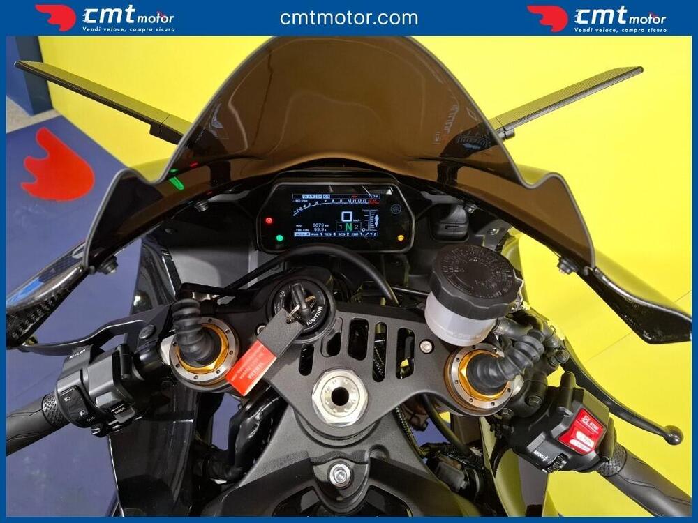 Yamaha YZF R1M (2020 - 25) (9)