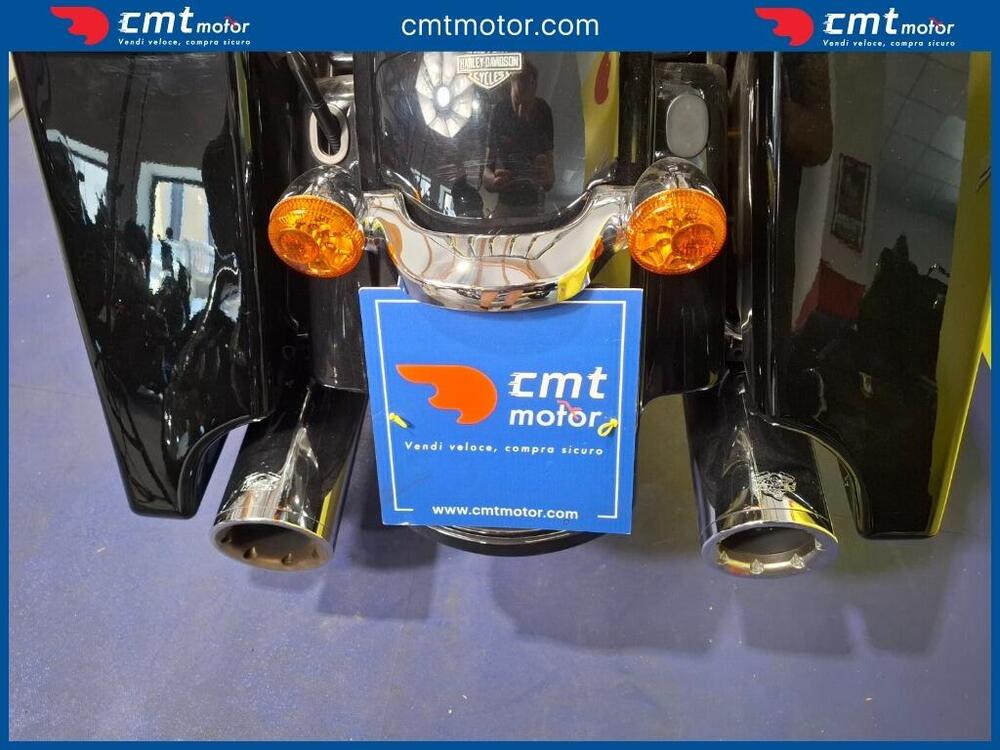 Harley-Davidson 1584 Street Glide (2008 - 10) - FLHX (9)