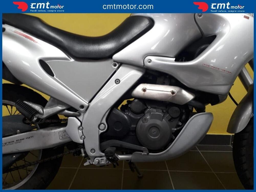 Aprilia Pegaso 650 IE (2001 - 02) (7)