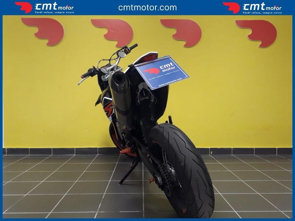 KTM 690 SMC (2008- 11) (4)