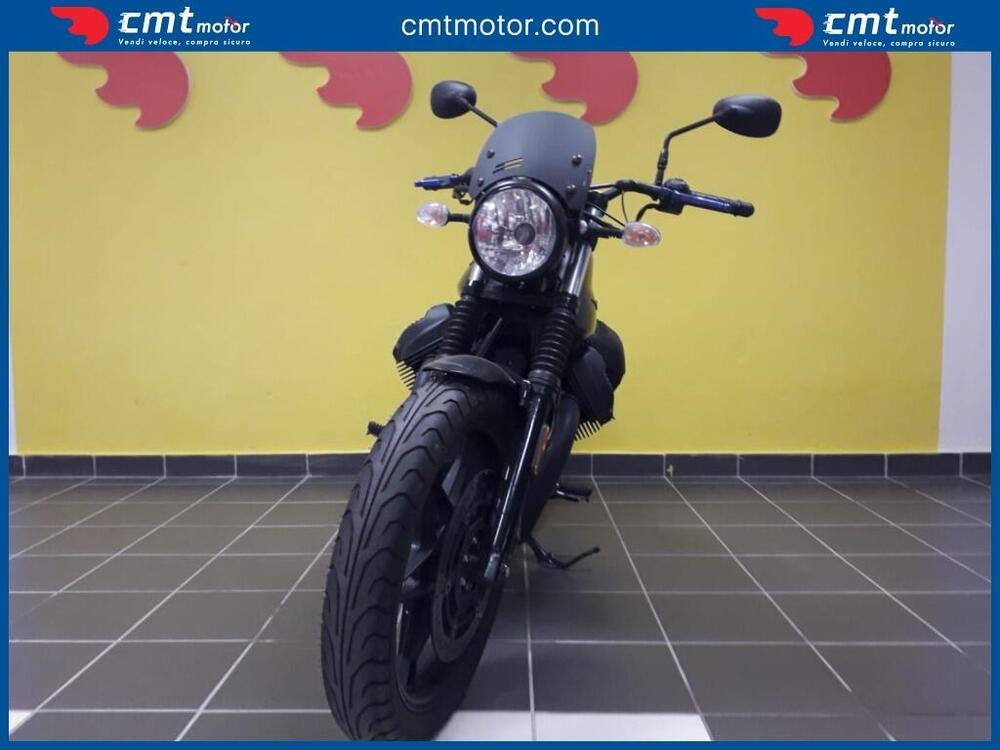 Moto Guzzi V7 III Stone (2017 - 20) (2)