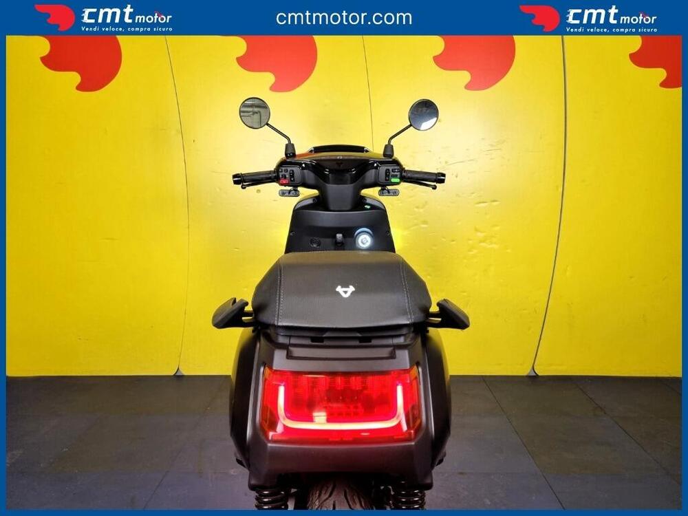 Niu MQi GT 100 (2022 - 25) (10)