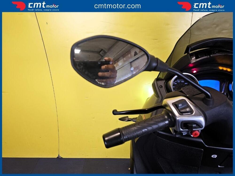 Piaggio MP3 300 Sport ABS Hpe (2021 - 24) (10)