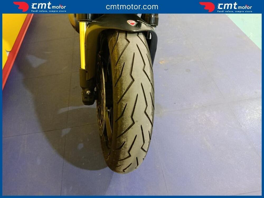 Ducati Diavel 1200 Carbon (2010 - 13) (6)