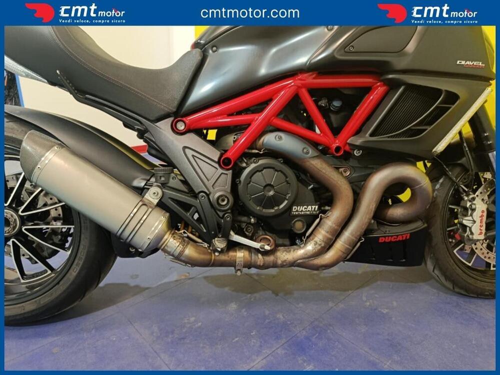 Ducati Diavel 1200 Carbon (2010 - 13) (9)