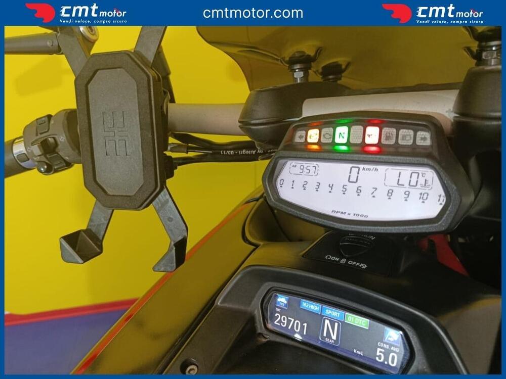 Ducati Diavel 1200 Carbon (2010 - 13) (11)