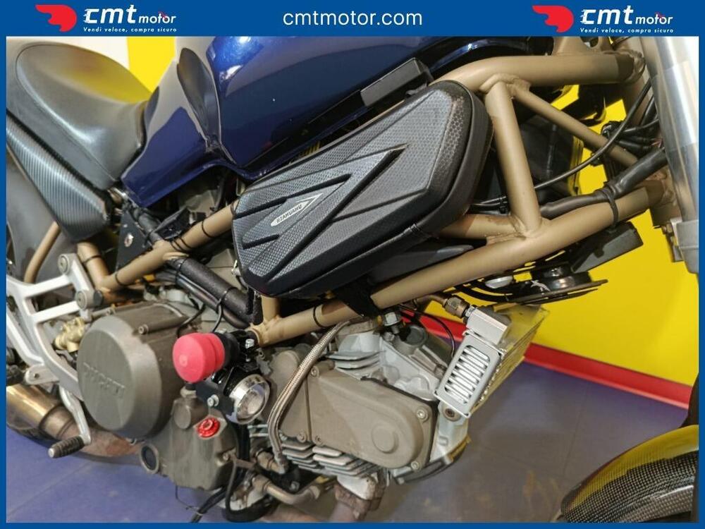 Ducati Monster 750 Dark (1999 - 02) (8)
