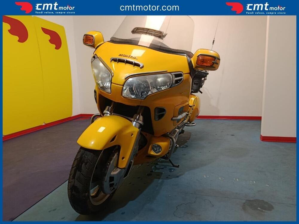 Honda GL 1800 Gold Wing (2000 - 05) (2)