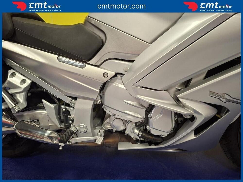 Yamaha FJR 1300 AE (2016 - 20) (9)
