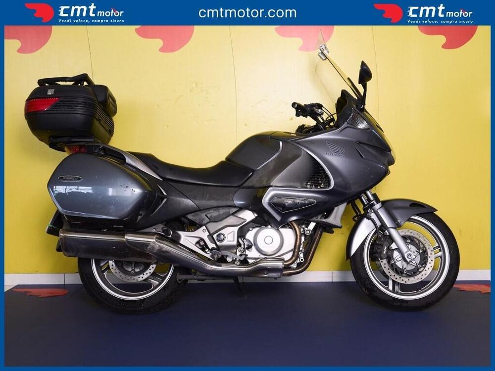 Honda Deauville 700  (2)