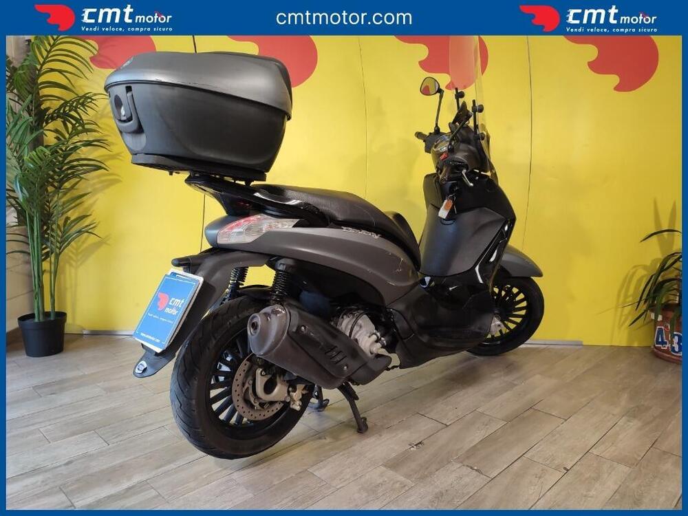 Piaggio Beverly 300 S i.e. (2015 - 16) (4)