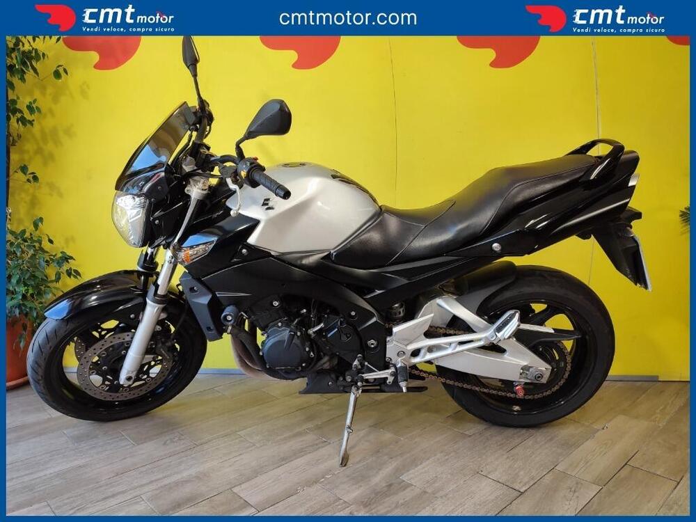 Suzuki GSR 600 (2006 - 11) (3)