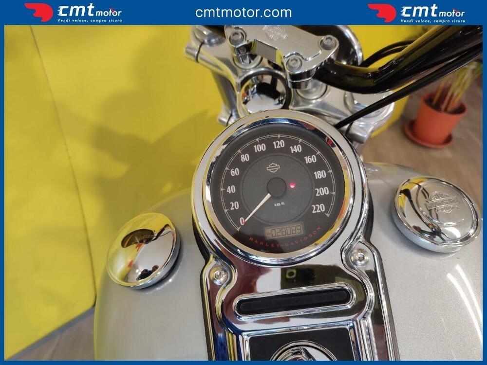 Harley-Davidson 1690 Super Glide Custom (2014) - FXDC (5)