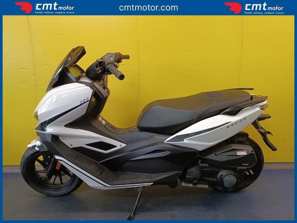 Kl Brera 300 (2022 - 25) (3)