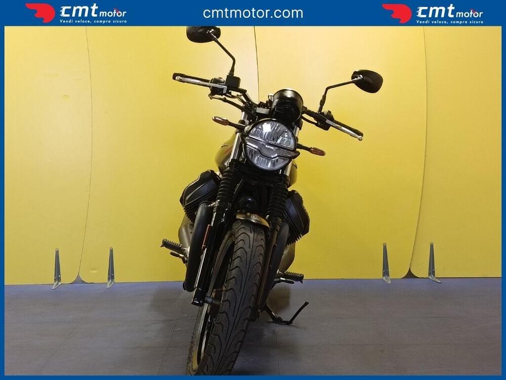 Moto Guzzi V7 Stone (2021 - 24) (2)
